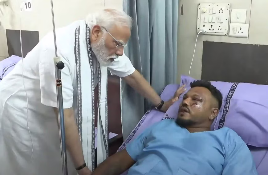 Sole survivor recounts Ahmedabad Air India crash escape