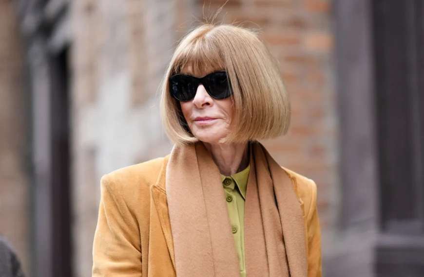 Anna Wintour’s 37-year Vogue era ends. Her power doesn’t.