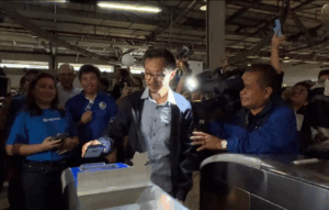 New cashless payment system launched for MRT-3