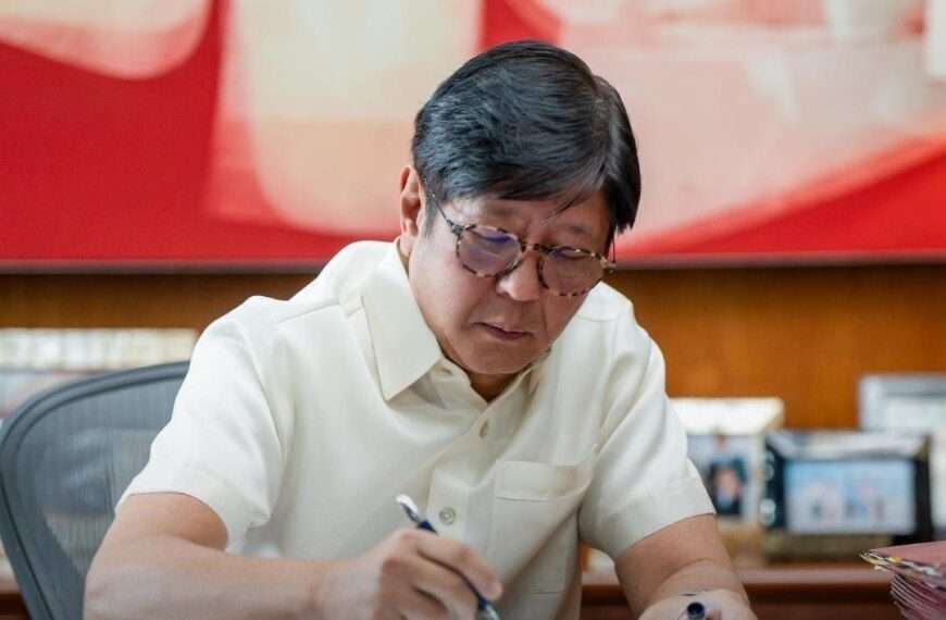 Marcos signs law postponing BSKE to November 2026
