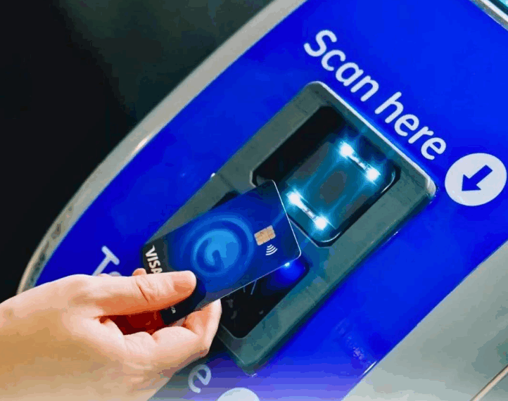 DOTr offers free rides to passengers with cashless payment issues